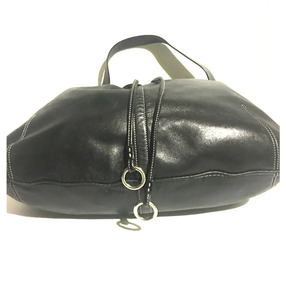 Coach vintage black leather crossbody handbag - Picture 11 of 11